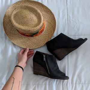 Lucky Brand Black Jaspah Wedge
